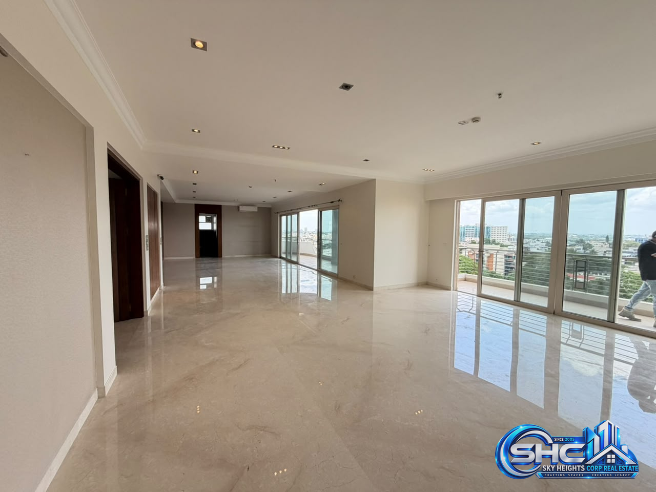 ✨ FOR RENT 📍CUBBON ROAD, BANGALORE ✨ in MG Road, Bengaluru - Photo 24 of 57