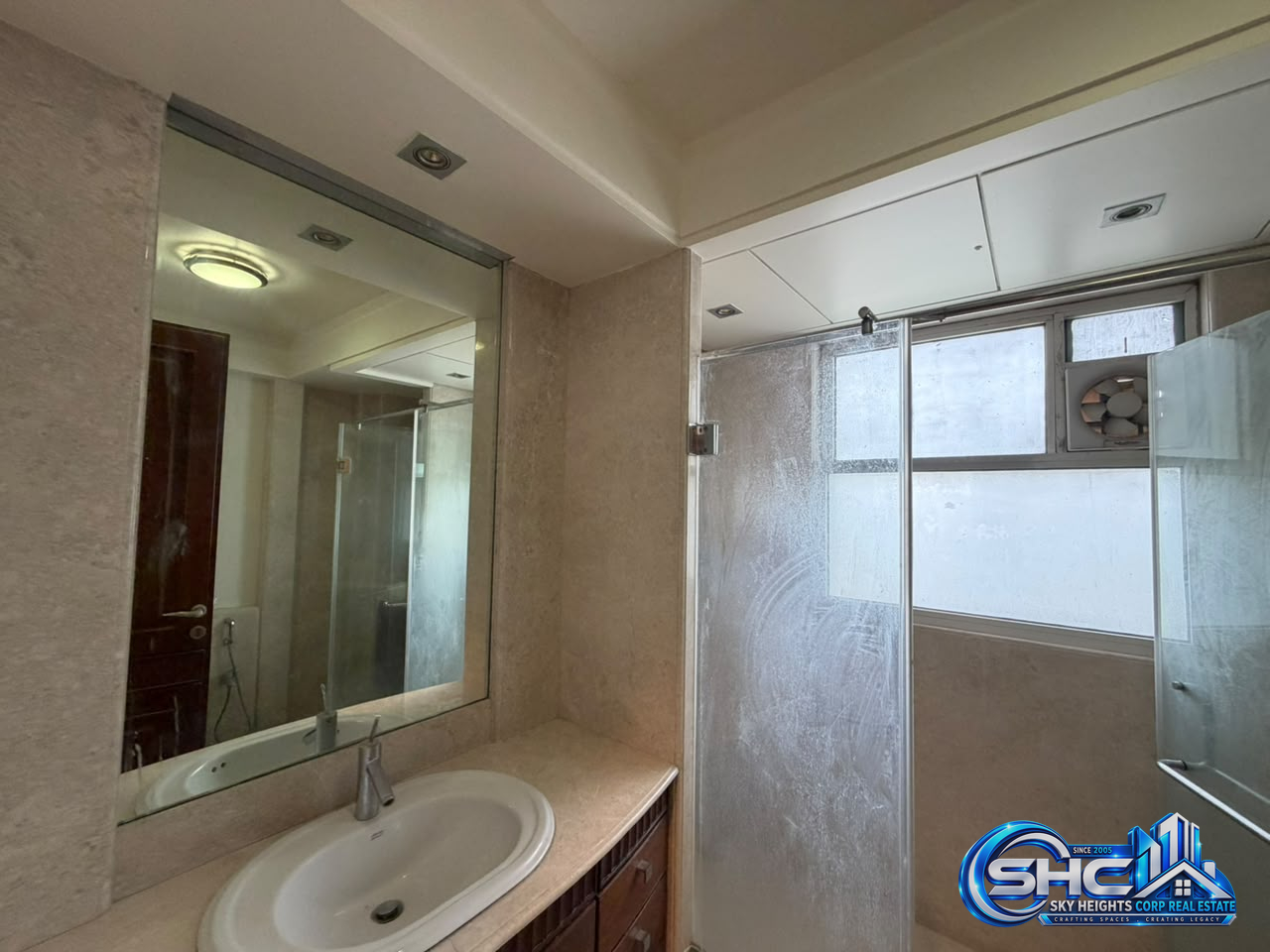 ✨ FOR RENT 📍CUBBON ROAD, BANGALORE ✨ in MG Road, Bengaluru - Photo 16 of 57