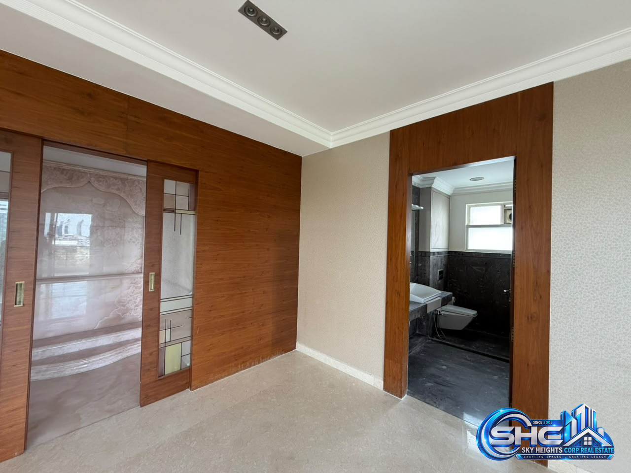 ✨ FOR RENT 📍CUBBON ROAD, BANGALORE ✨ in MG Road, Bengaluru - Photo 44 of 57