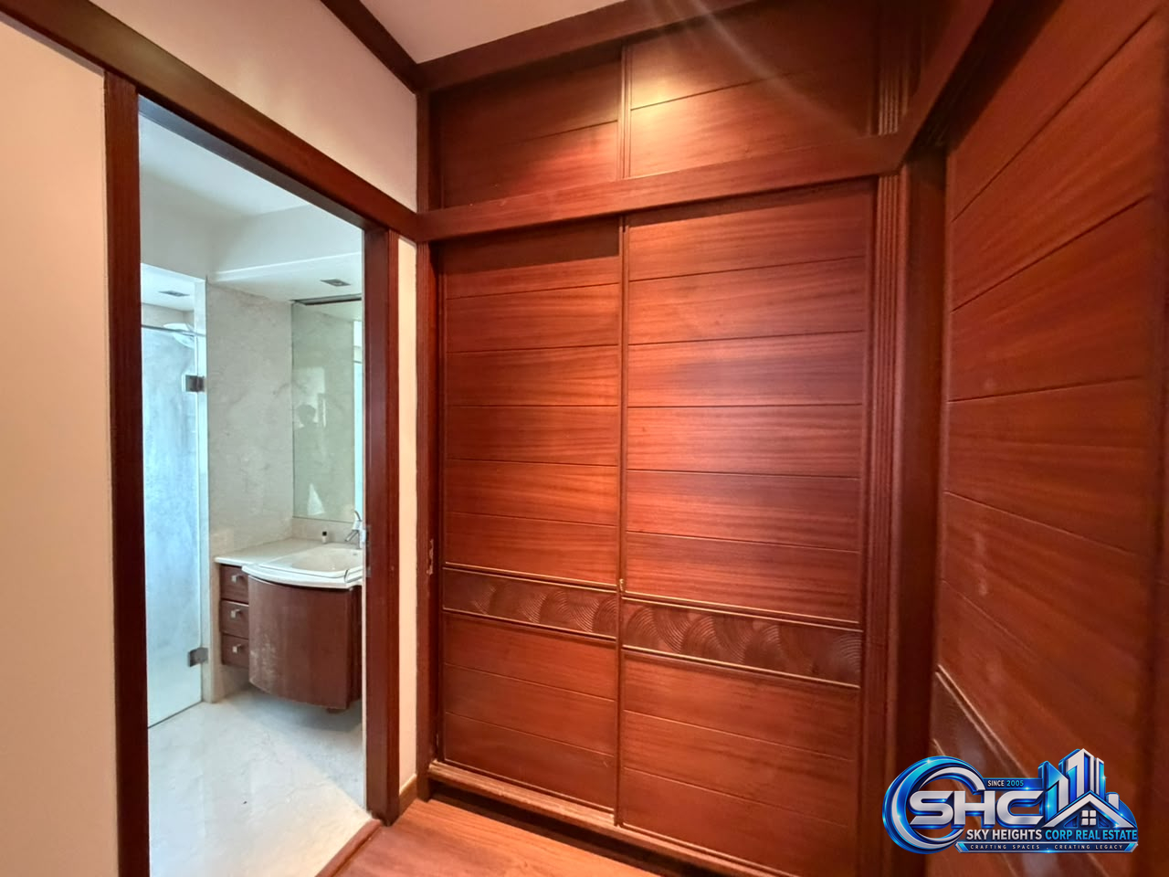 ✨ FOR RENT 📍CUBBON ROAD, BANGALORE ✨ in MG Road, Bengaluru - Photo 53 of 57