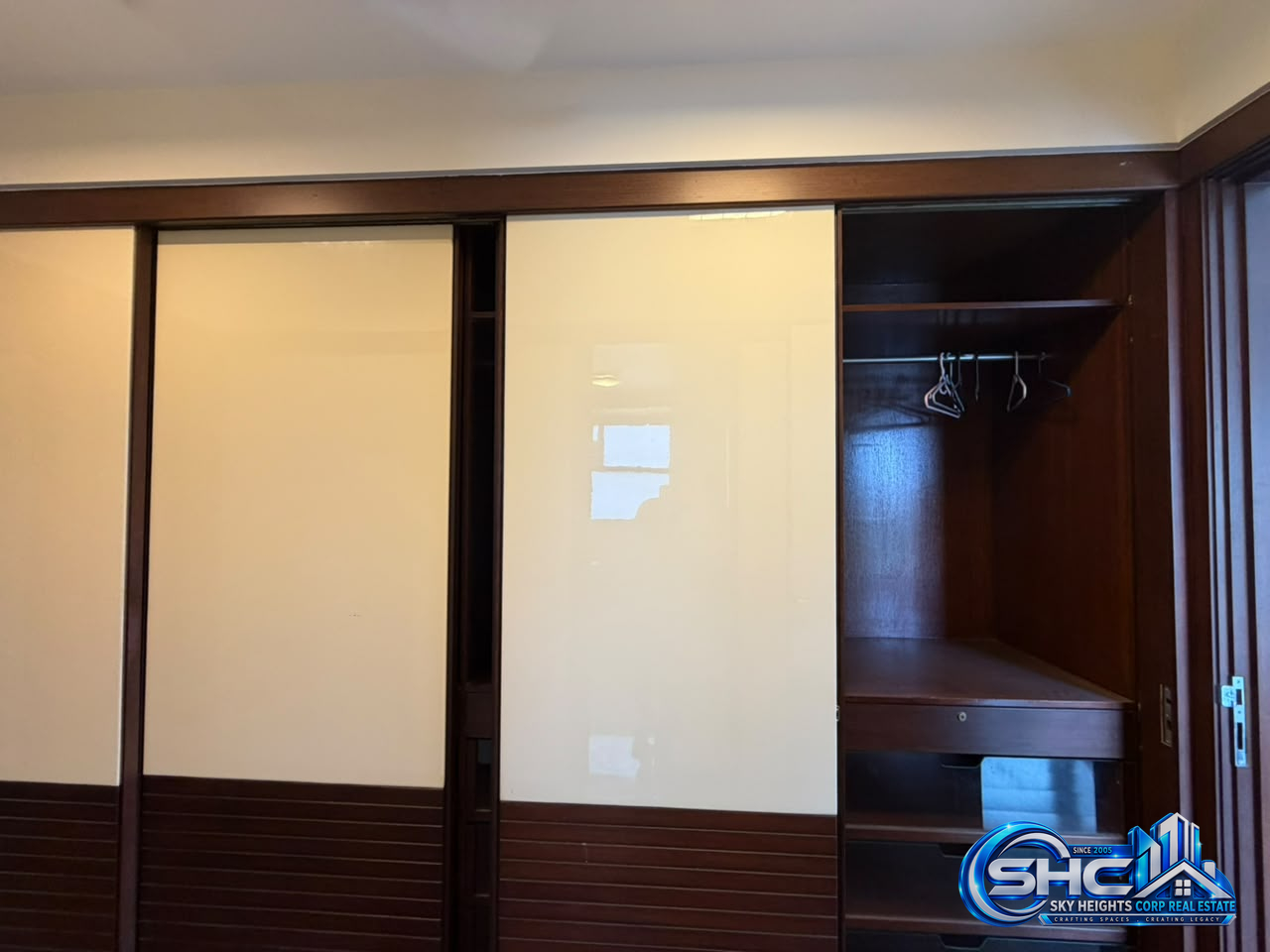 ✨ FOR RENT 📍CUBBON ROAD, BANGALORE ✨ in MG Road, Bengaluru - Photo 17 of 57