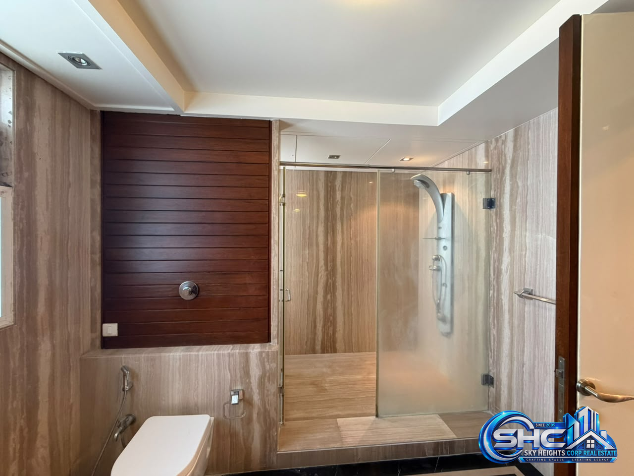 ✨ FOR RENT 📍CUBBON ROAD, BANGALORE ✨ in MG Road, Bengaluru - Photo 10 of 57