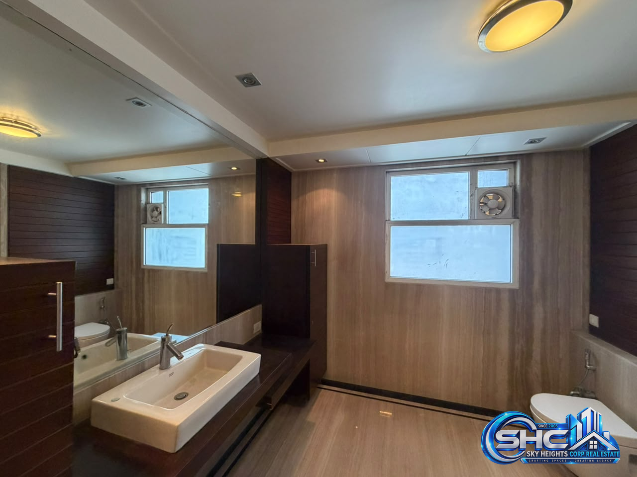 ✨ FOR RENT 📍CUBBON ROAD, BANGALORE ✨ in MG Road, Bengaluru - Photo 18 of 57