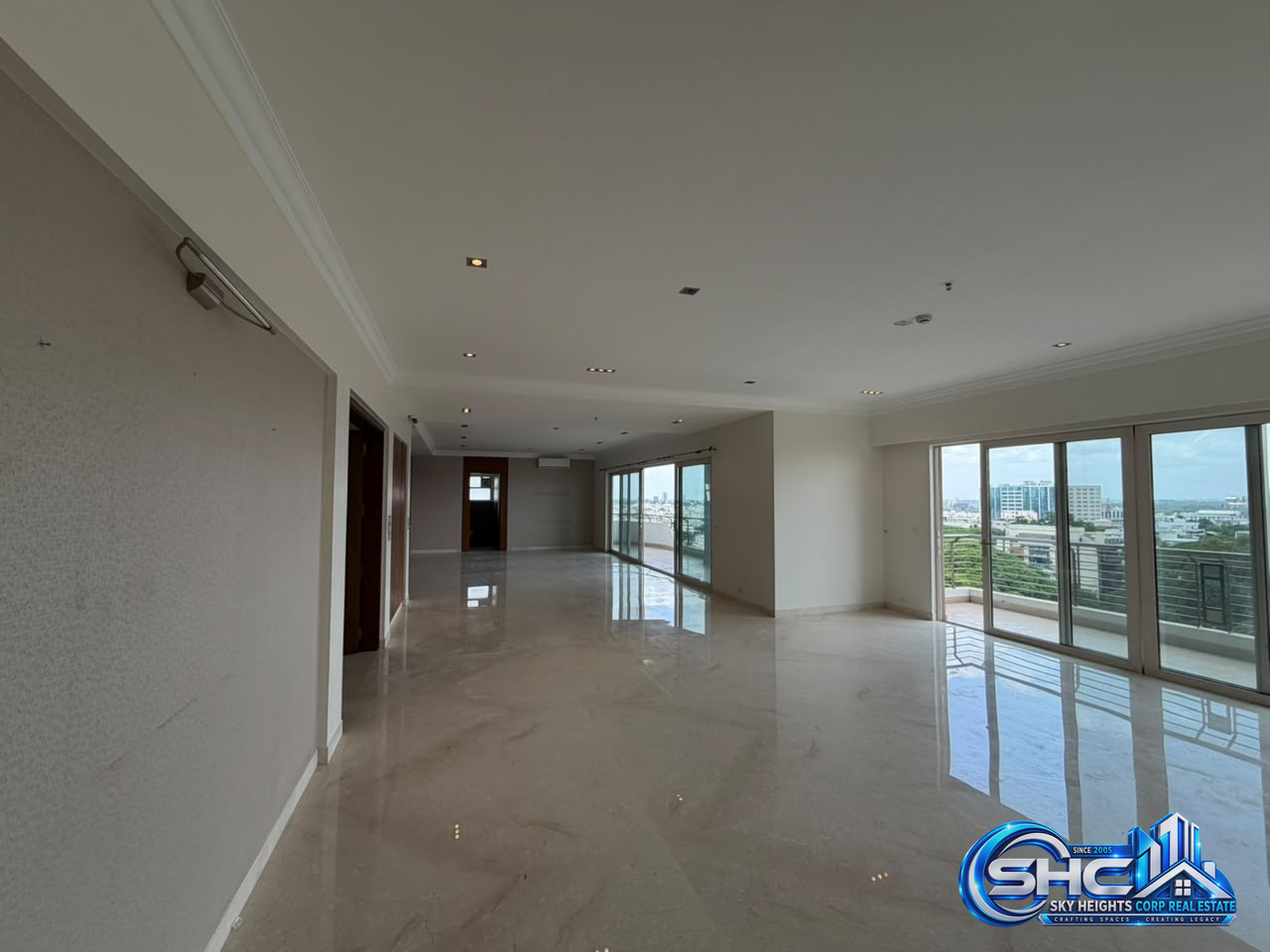 ✨ FOR RENT 📍CUBBON ROAD, BANGALORE ✨ in MG Road, Bengaluru - Photo 2 of 57