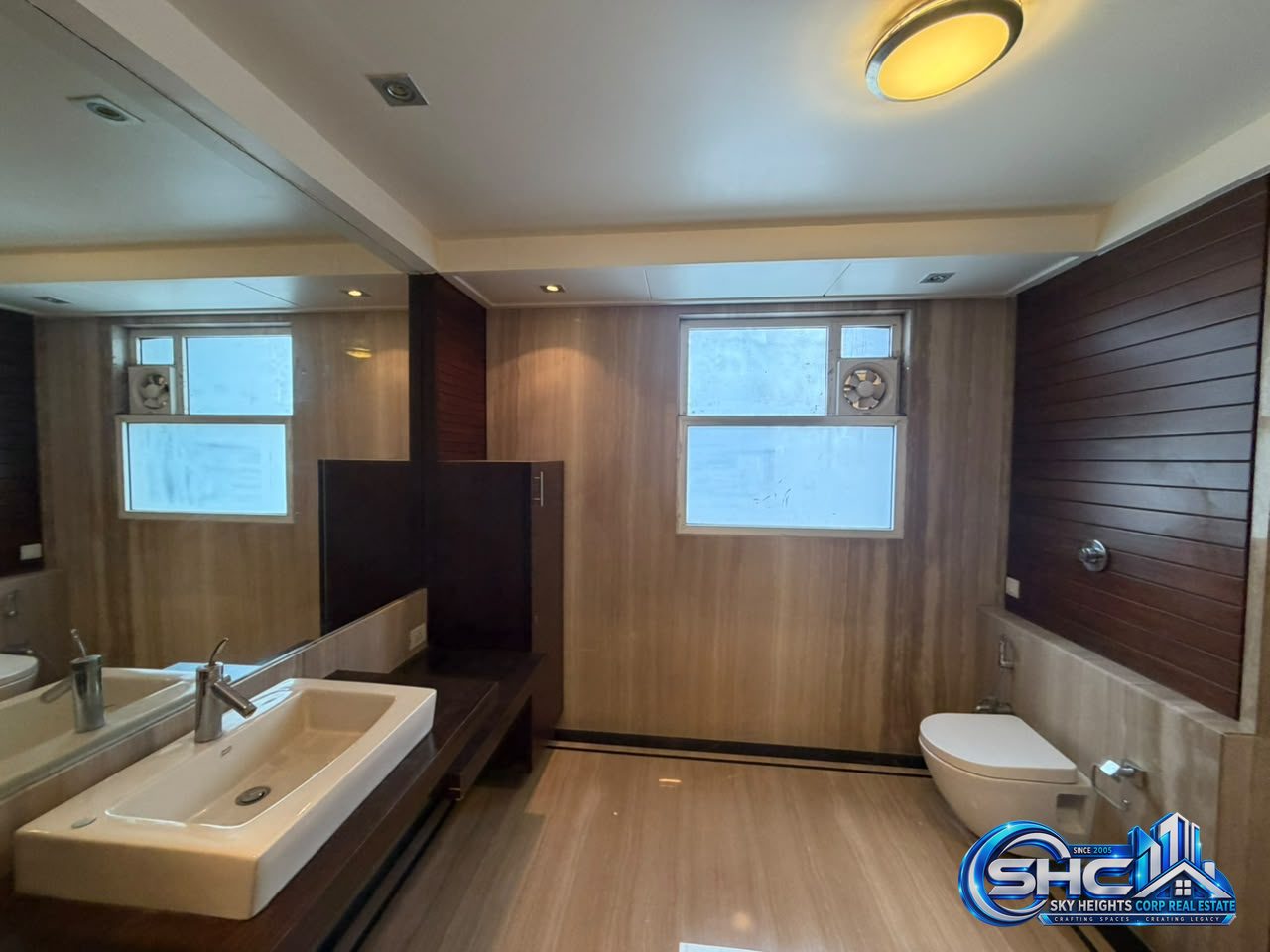 ✨ FOR RENT 📍CUBBON ROAD, BANGALORE ✨ in MG Road, Bengaluru - Photo 13 of 57
