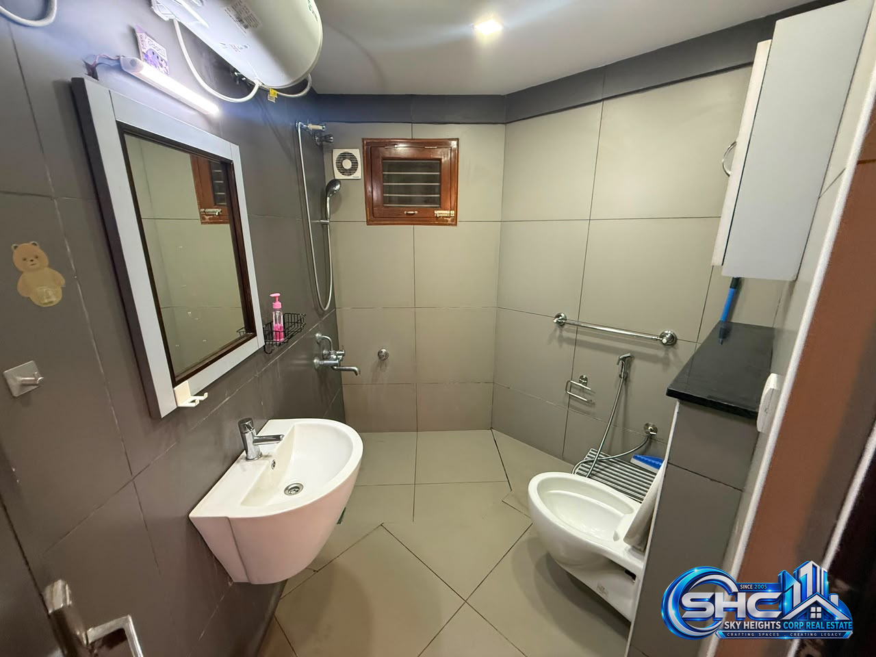 ✨ FOR RENT 📍OFF MG ROAD, BANGALORE ✨ in Ulsoor, Bengaluru - Photo 39 of 40