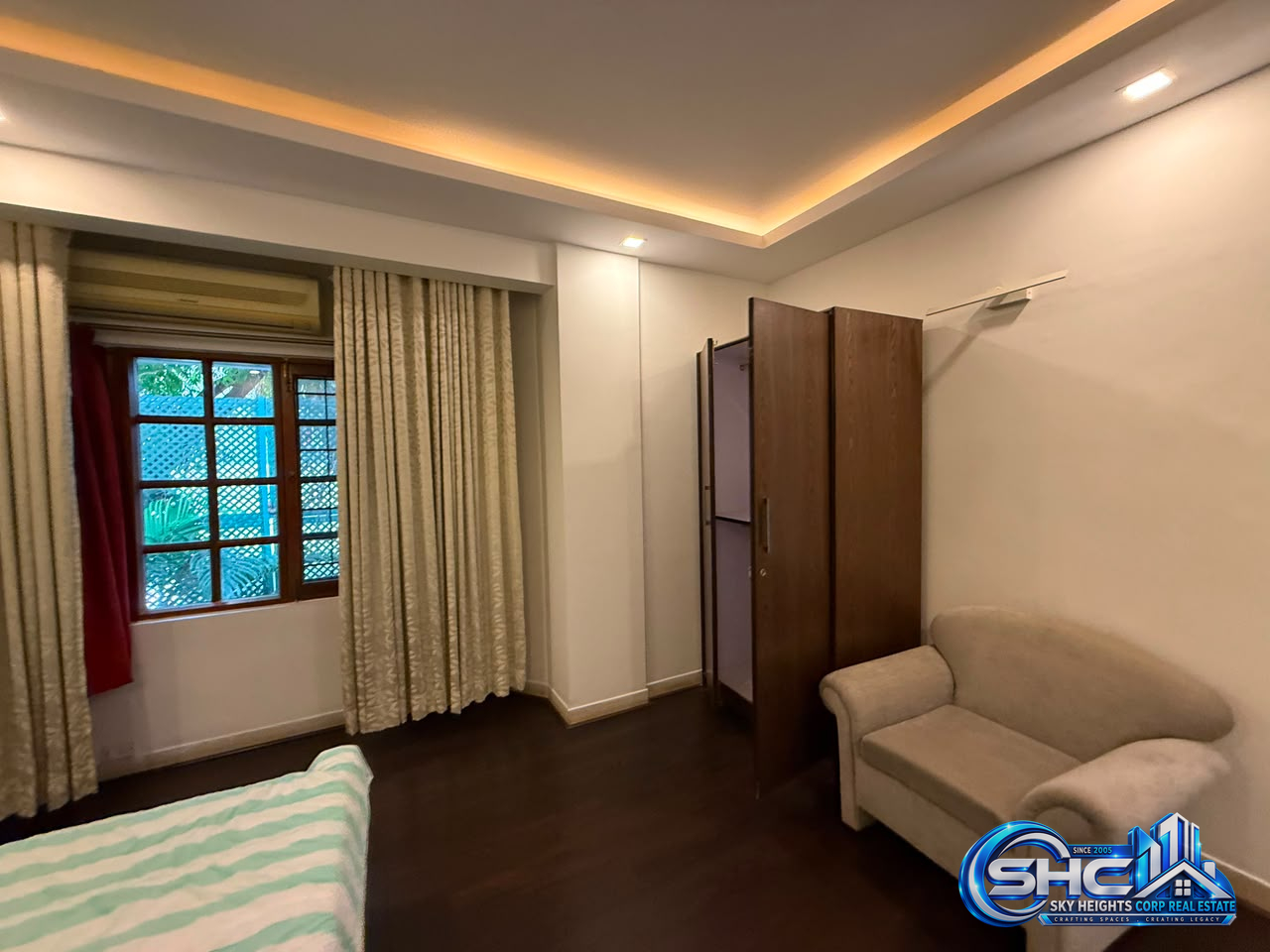 ✨ FOR RENT 📍OFF MG ROAD, BANGALORE ✨ in Ulsoor, Bengaluru - Photo 11 of 40
