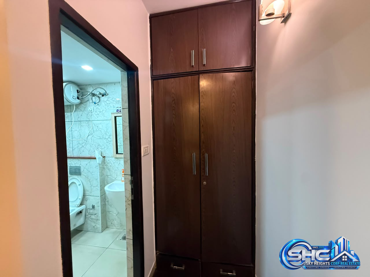 ✨ FOR RENT 📍OFF MG ROAD, BANGALORE ✨ in Ulsoor, Bengaluru - Photo 12 of 40