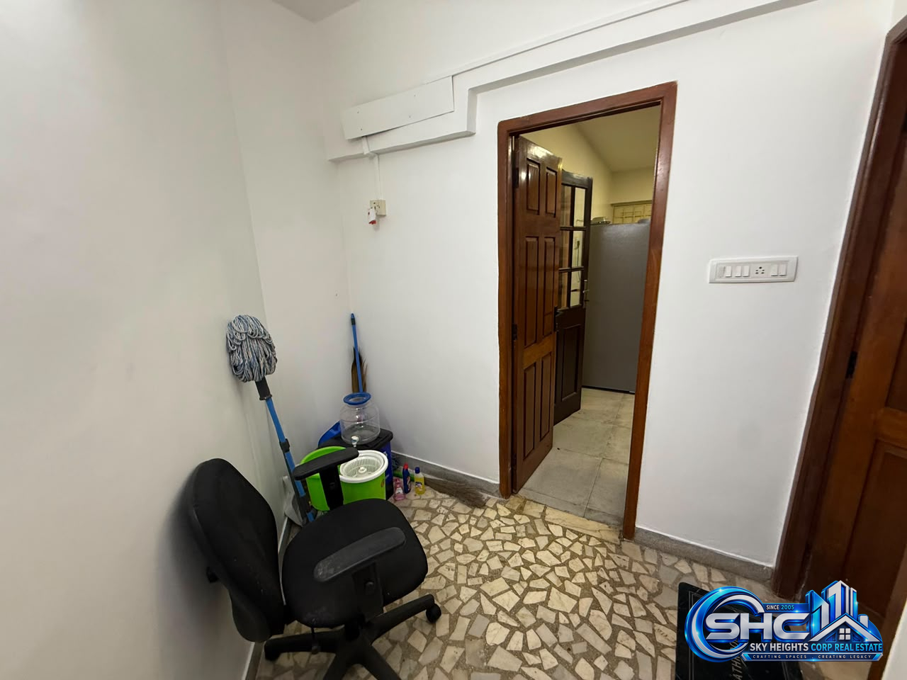 ✨ FOR RENT 📍OFF MG ROAD, BANGALORE ✨ in Ulsoor, Bengaluru - Photo 18 of 40