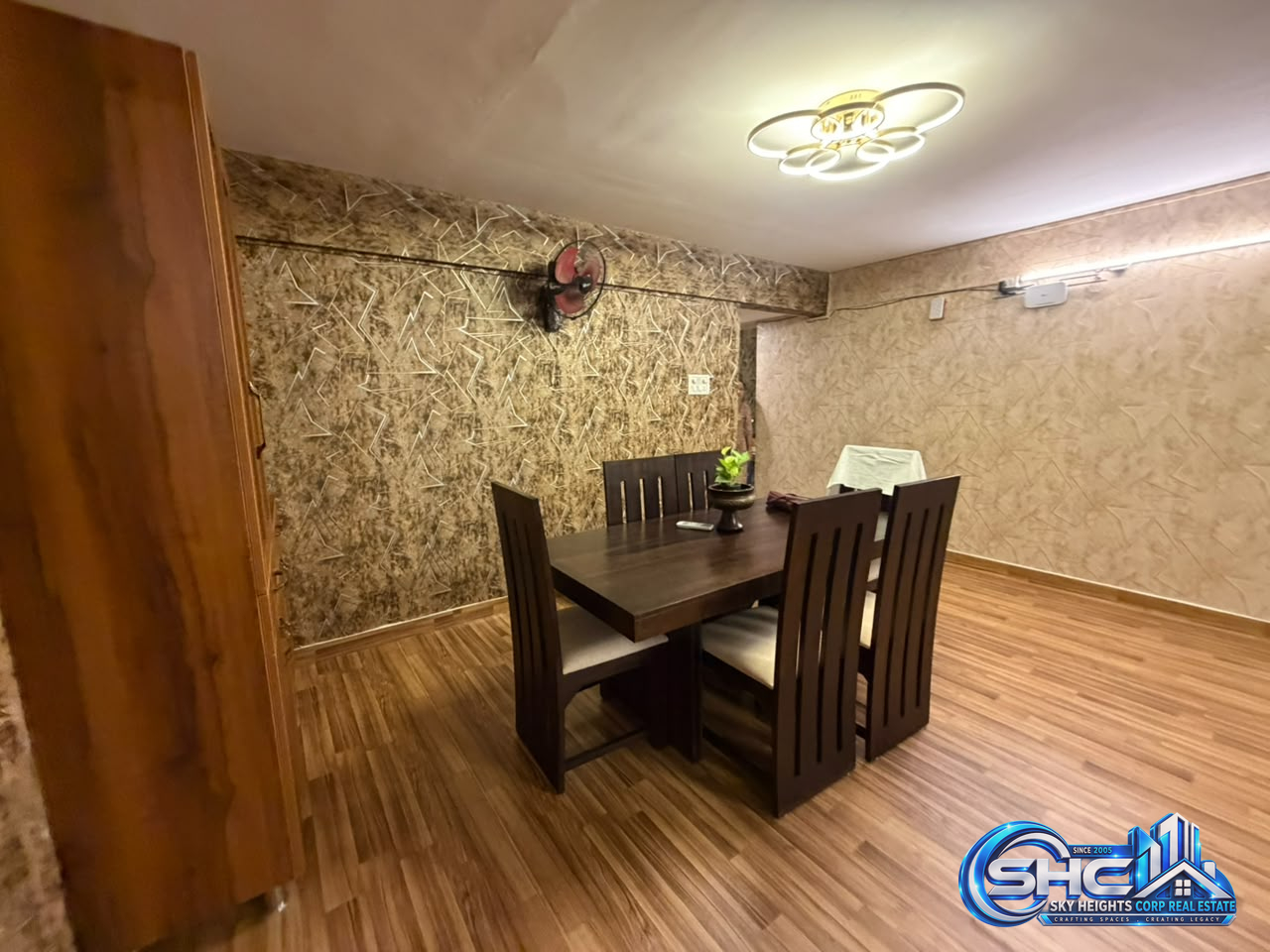 ✨FOR RENT 📍VITTAL MALLAYA ROAD , BANGALORE ✨ in Lavelle Road, Bengaluru - Photo 10 of 36