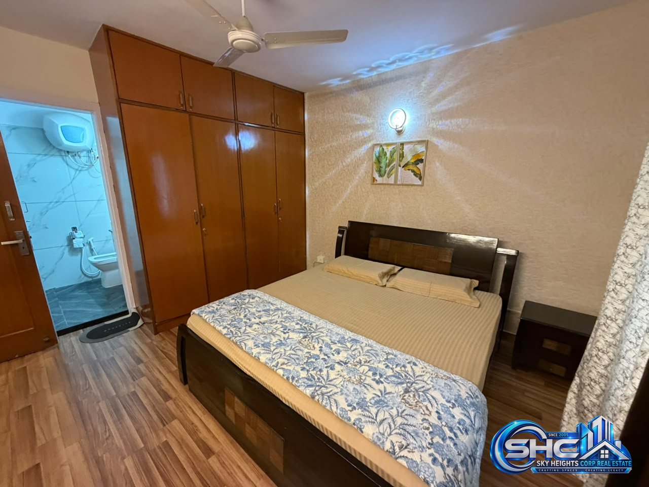 ✨FOR RENT 📍VITTAL MALLAYA ROAD , BANGALORE ✨ in Lavelle Road, Bengaluru - Photo 12 of 36