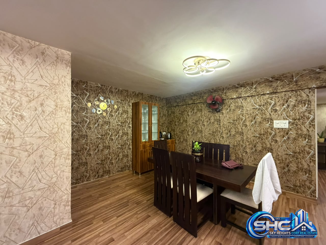 ✨FOR RENT 📍VITTAL MALLAYA ROAD , BANGALORE ✨ in Lavelle Road, Bengaluru - Photo 6 of 36