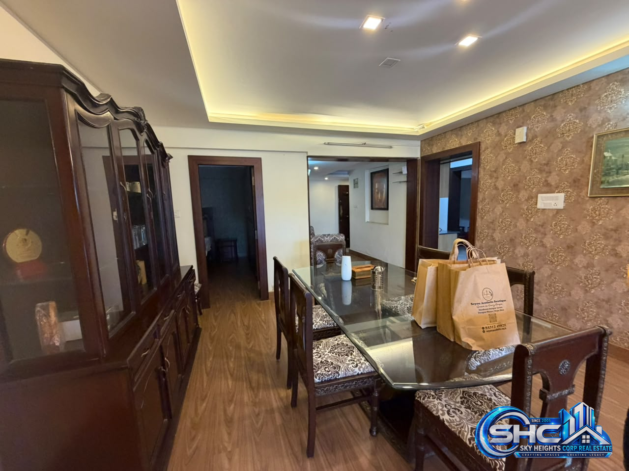 ✨FOR RENT 📍VITTAL MALLAYA ROAD , BANGALORE ✨ in Lavelle Road, Bengaluru - Photo 24 of 36